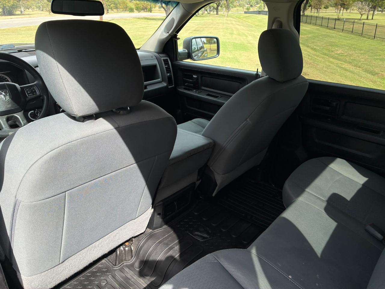RAM 1500 Tradesman Crew Cab SWB 4WD 2018