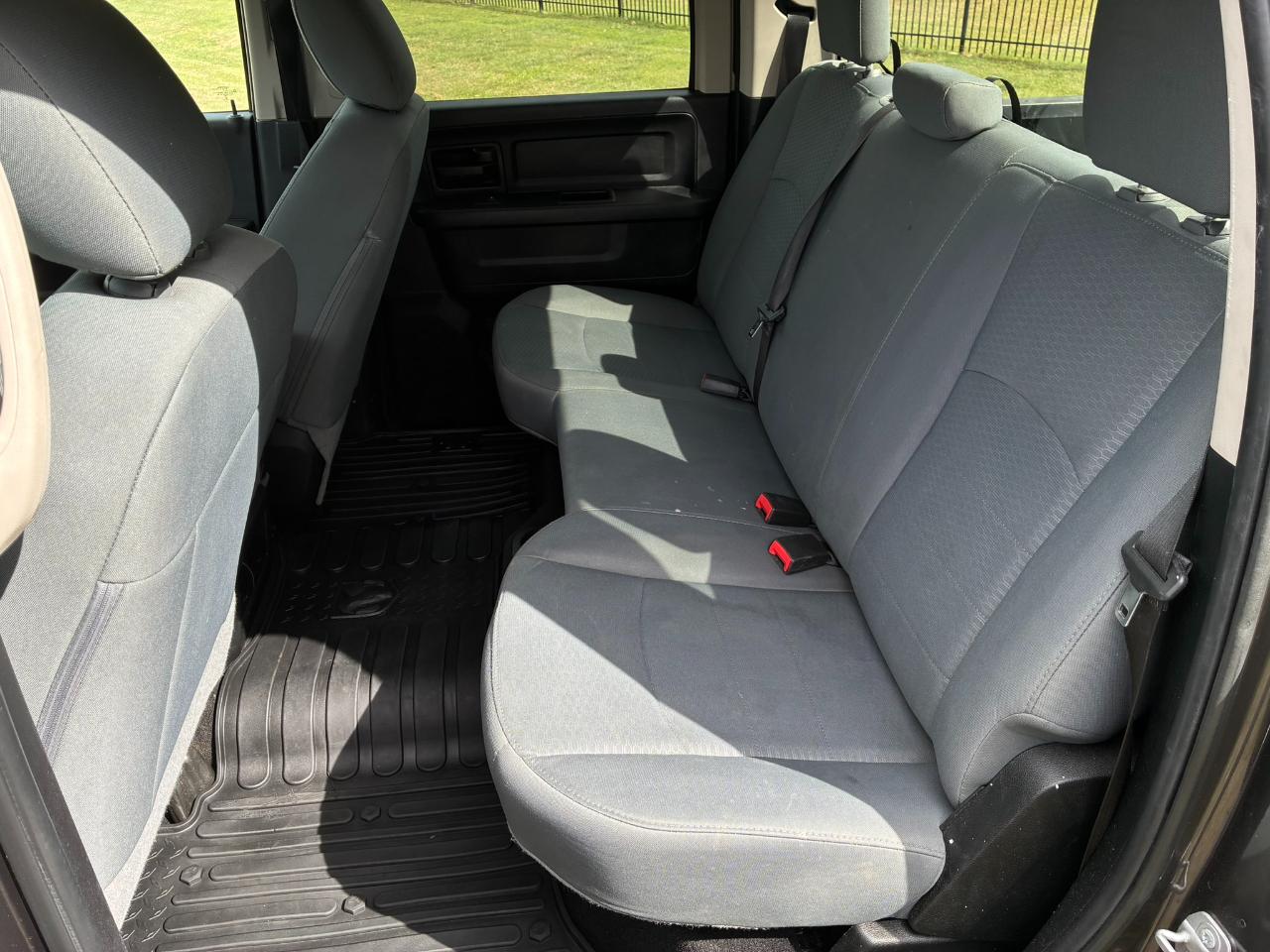 RAM 1500 Tradesman Crew Cab SWB 4WD 2018