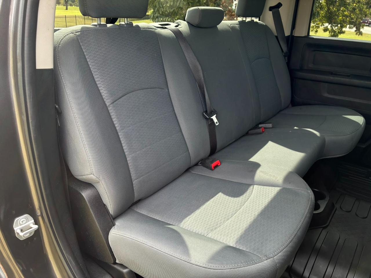 RAM 1500 Tradesman Crew Cab SWB 4WD 2018
