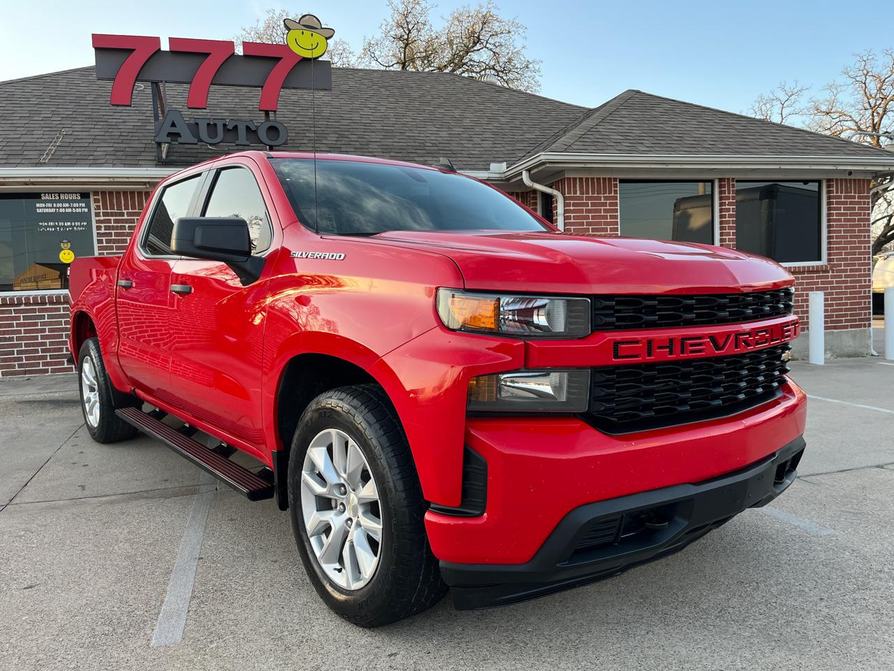 2020 Chevrolet Silverado 1500 CUSTOM