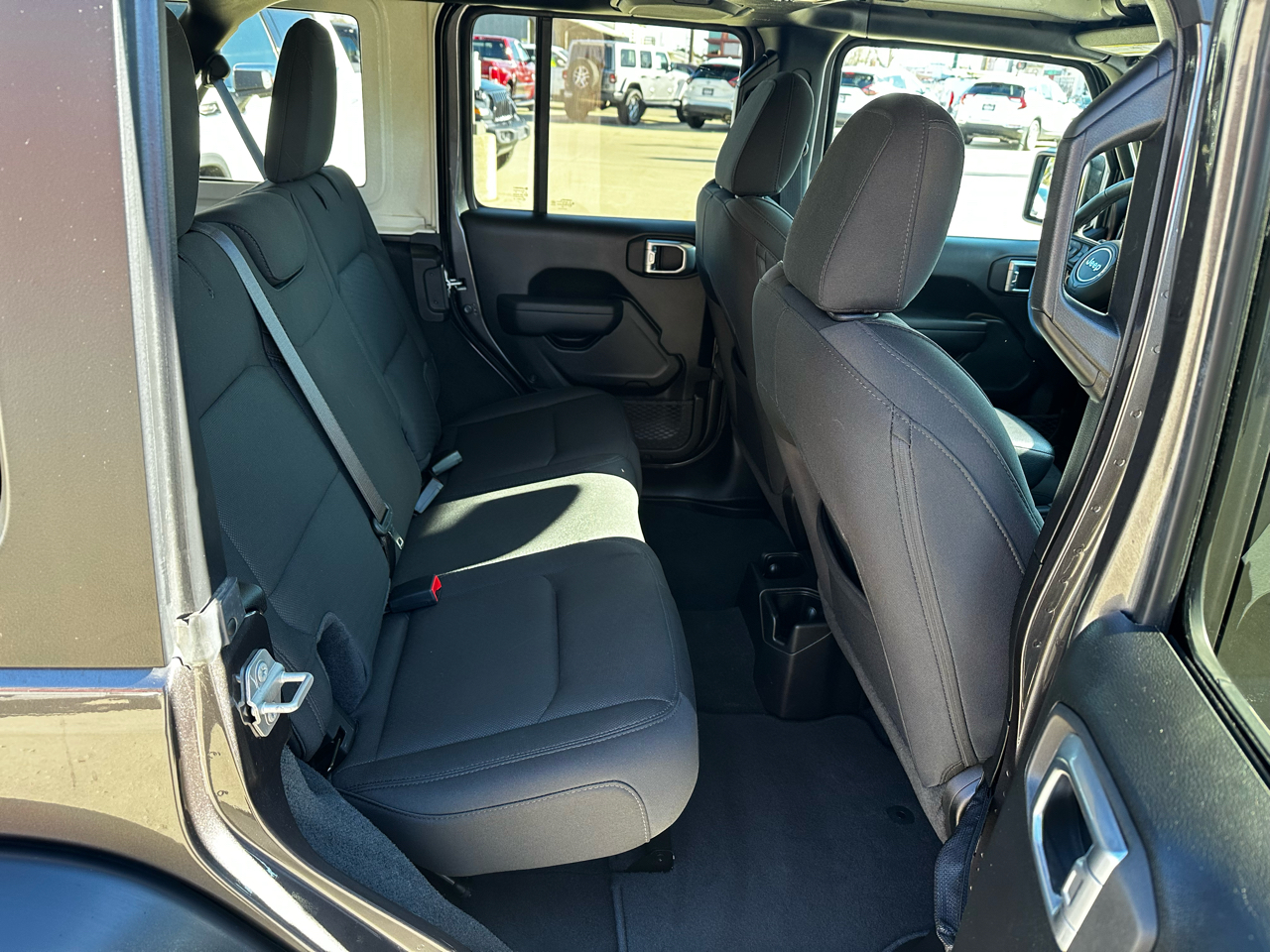 Jeep Wrangler Unlimited Sport S 4x4 2022 Jeep Wrangler Unlimited Sport S 4x4 2022