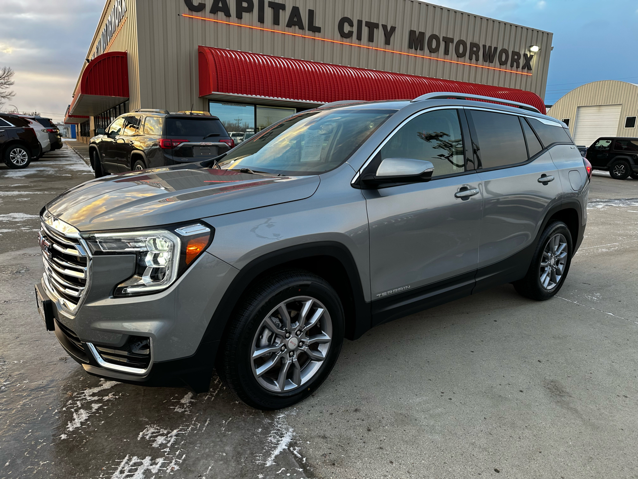 2024 GMC Terrain SLT AWD