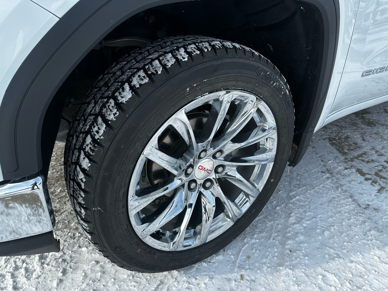 GMC Sierra 1500 SLT Crew Cab 4WD 2025