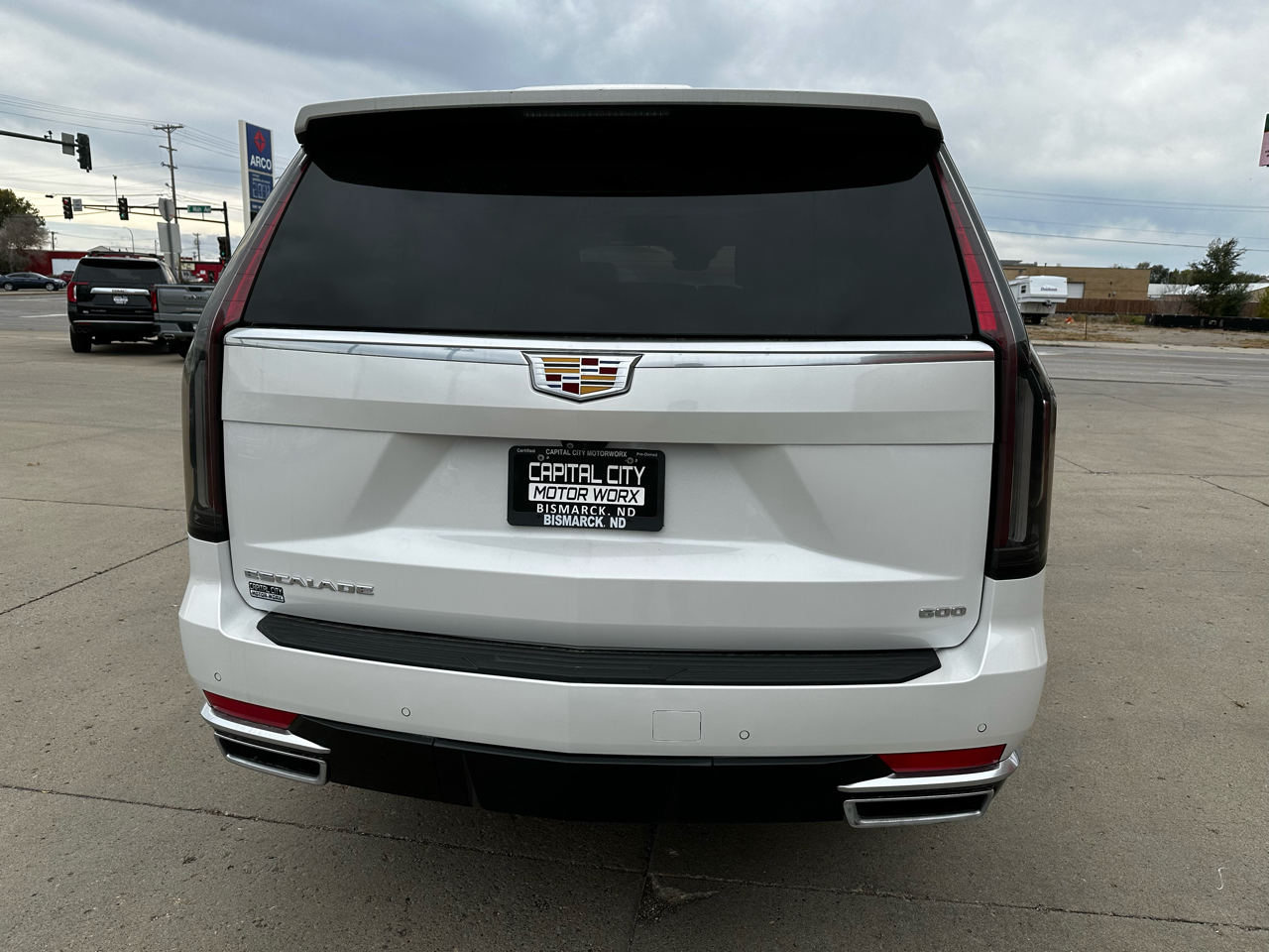 Cadillac Escalade ESV Premium Luxury 4WD 2022 Cadillac Escalade ESV Premium Luxury 4WD 2022