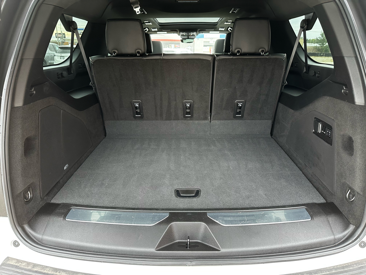 Cadillac Escalade ESV Premium Luxury 4WD 2022 Cadillac Escalade ESV Premium Luxury 4WD 2022