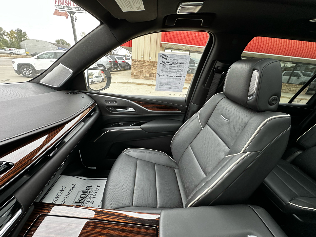 Cadillac Escalade ESV Premium Luxury 4WD 2022 Cadillac Escalade ESV Premium Luxury 4WD 2022