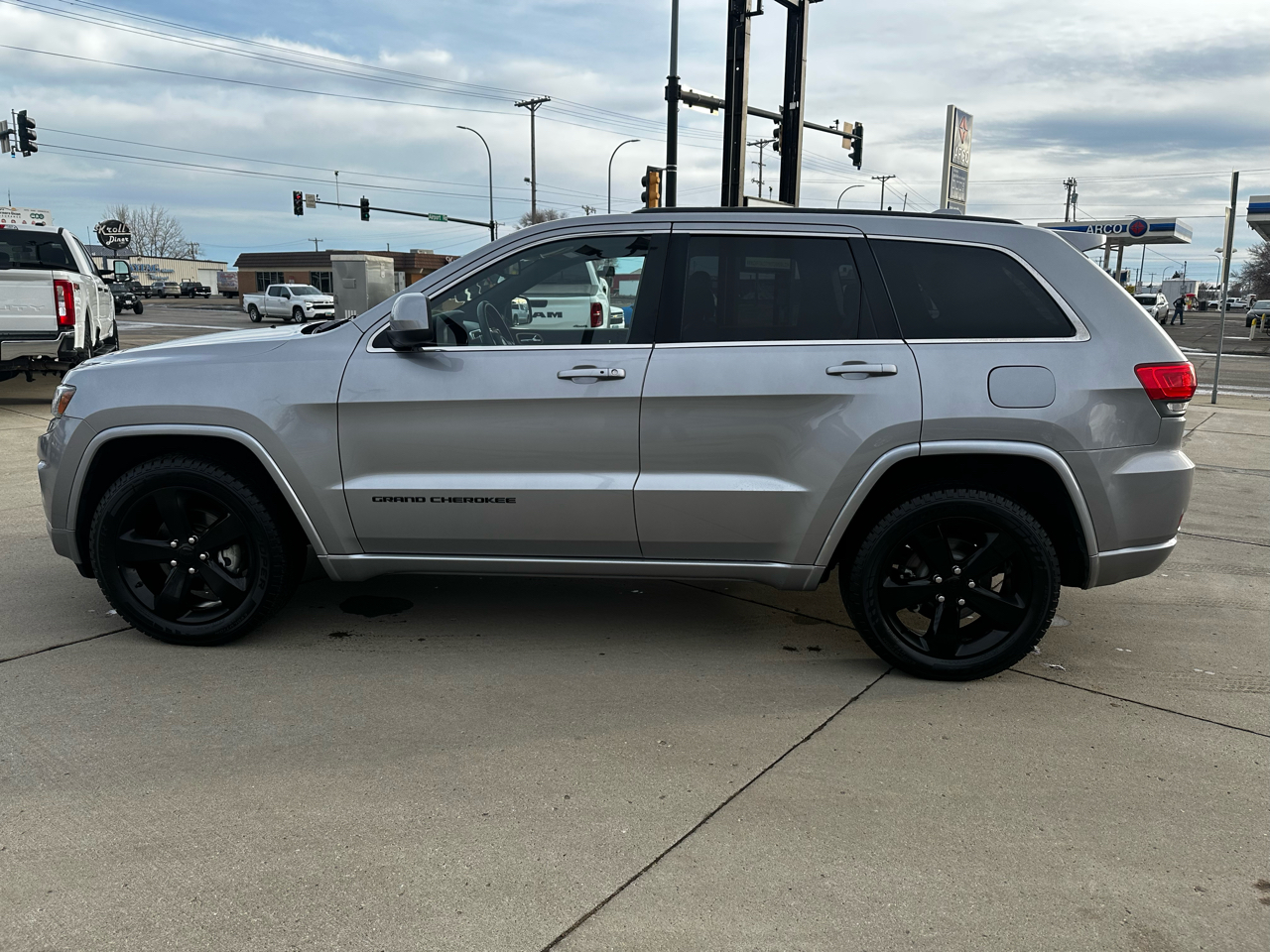 Jeep Grand Cherokee Laredo 4WD 2014