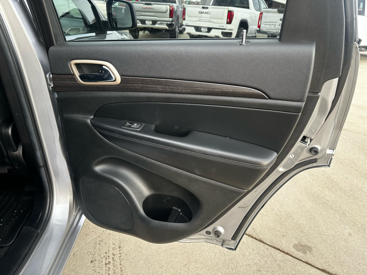 Jeep Grand Cherokee Laredo 4WD 2014