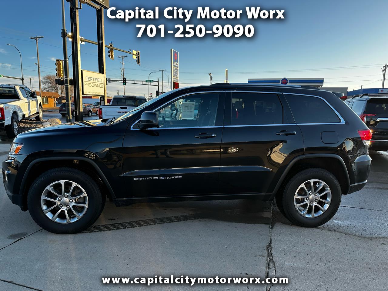 Jeep Grand Cherokee Laredo 4WD 2014