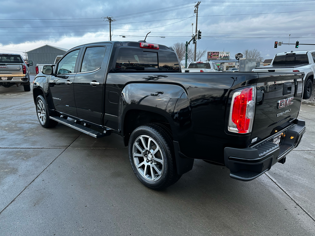 GMC Canyon Denali Crew Cab Long Box 4WD 2022