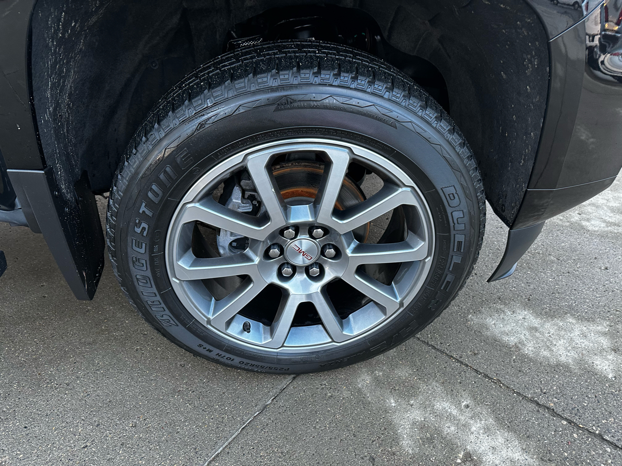 GMC Canyon Denali Crew Cab Long Box 4WD 2022