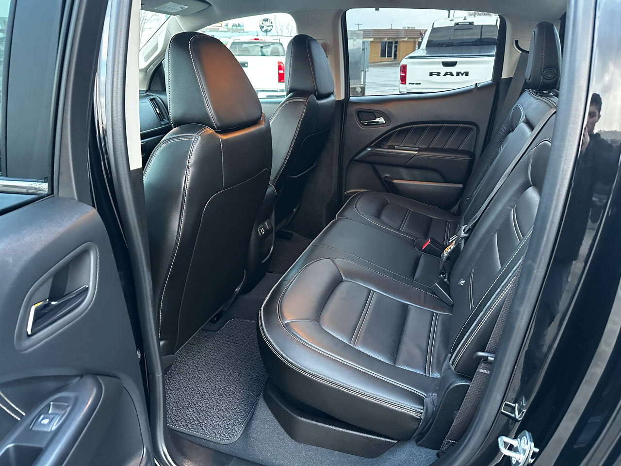 GMC Canyon Denali Crew Cab Long Box 4WD 2022