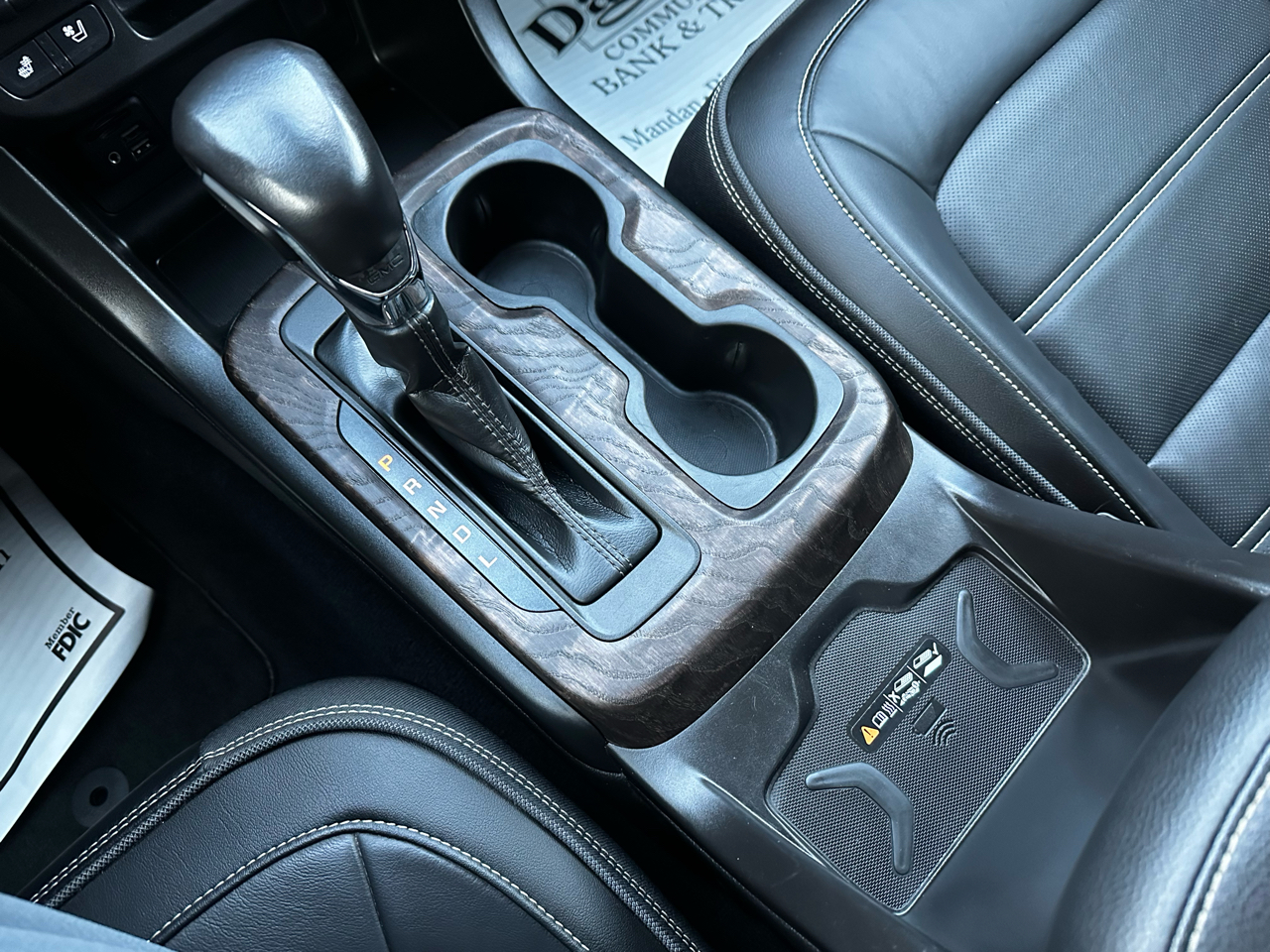 GMC Canyon Denali Crew Cab Long Box 4WD 2022