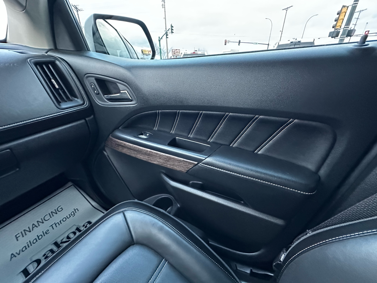 GMC Canyon Denali Crew Cab Long Box 4WD 2022