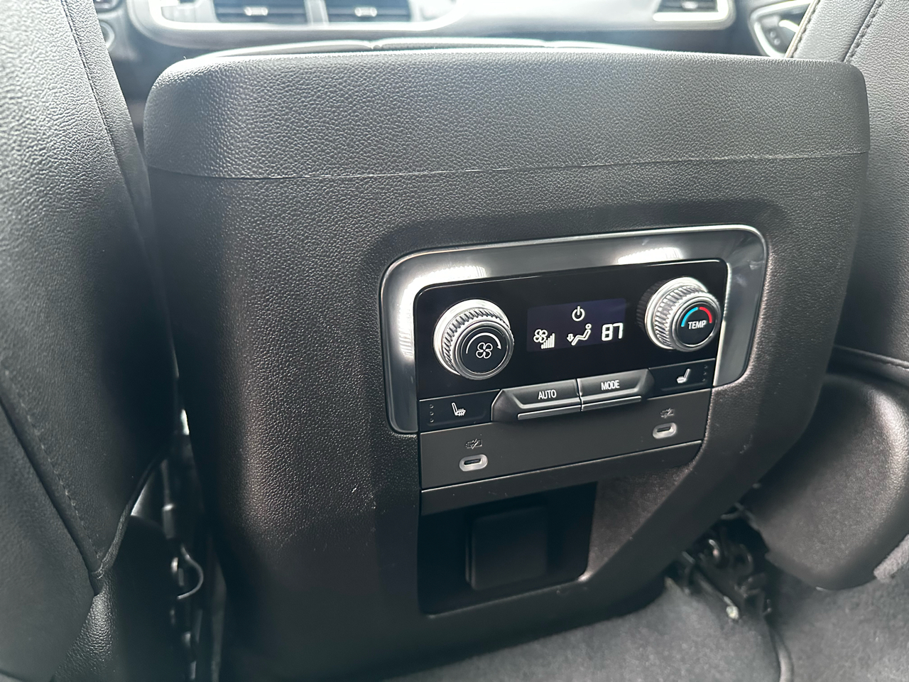 GMC Yukon SLT2 4WD 2022