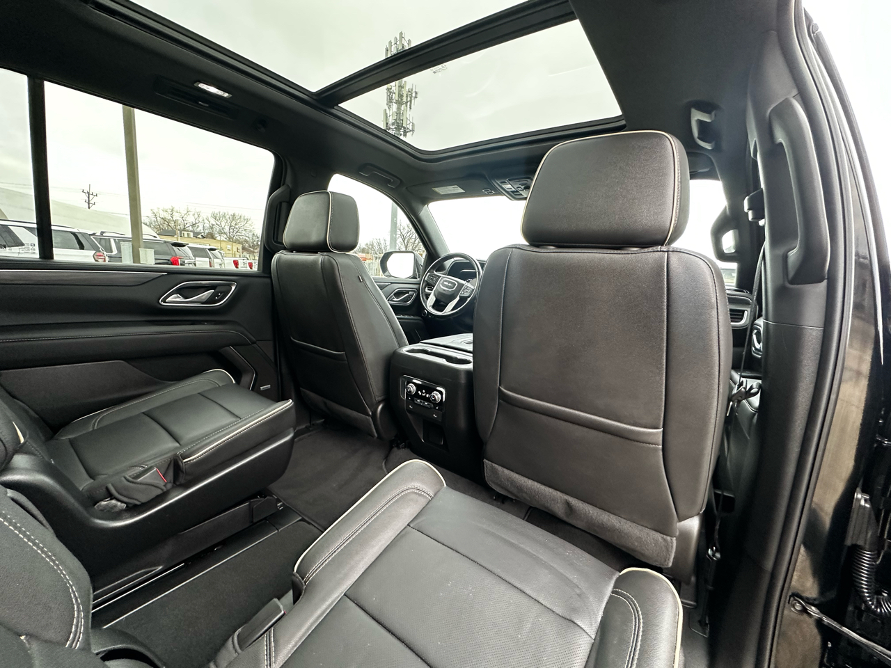 GMC Yukon SLT2 4WD 2022