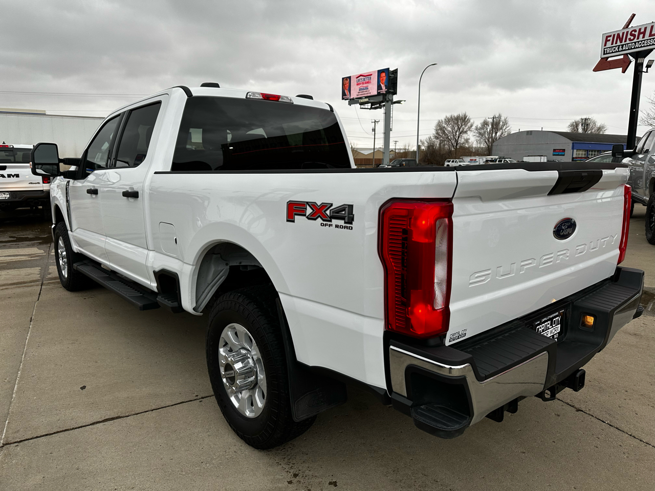 Ford F-250 SD  2024