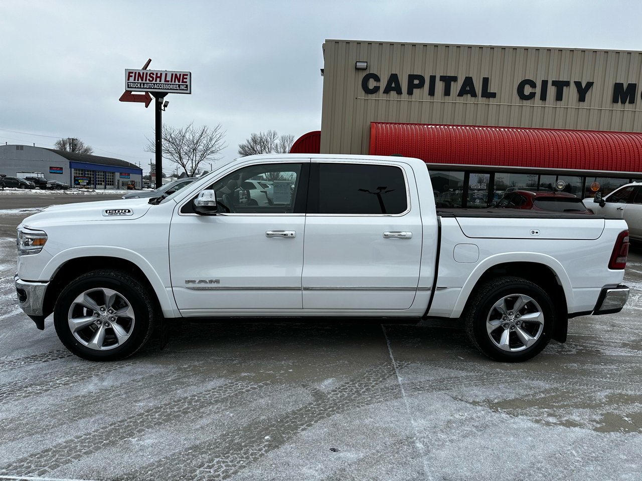 RAM 1500 Limited Crew Cab SWB 4WD 2019