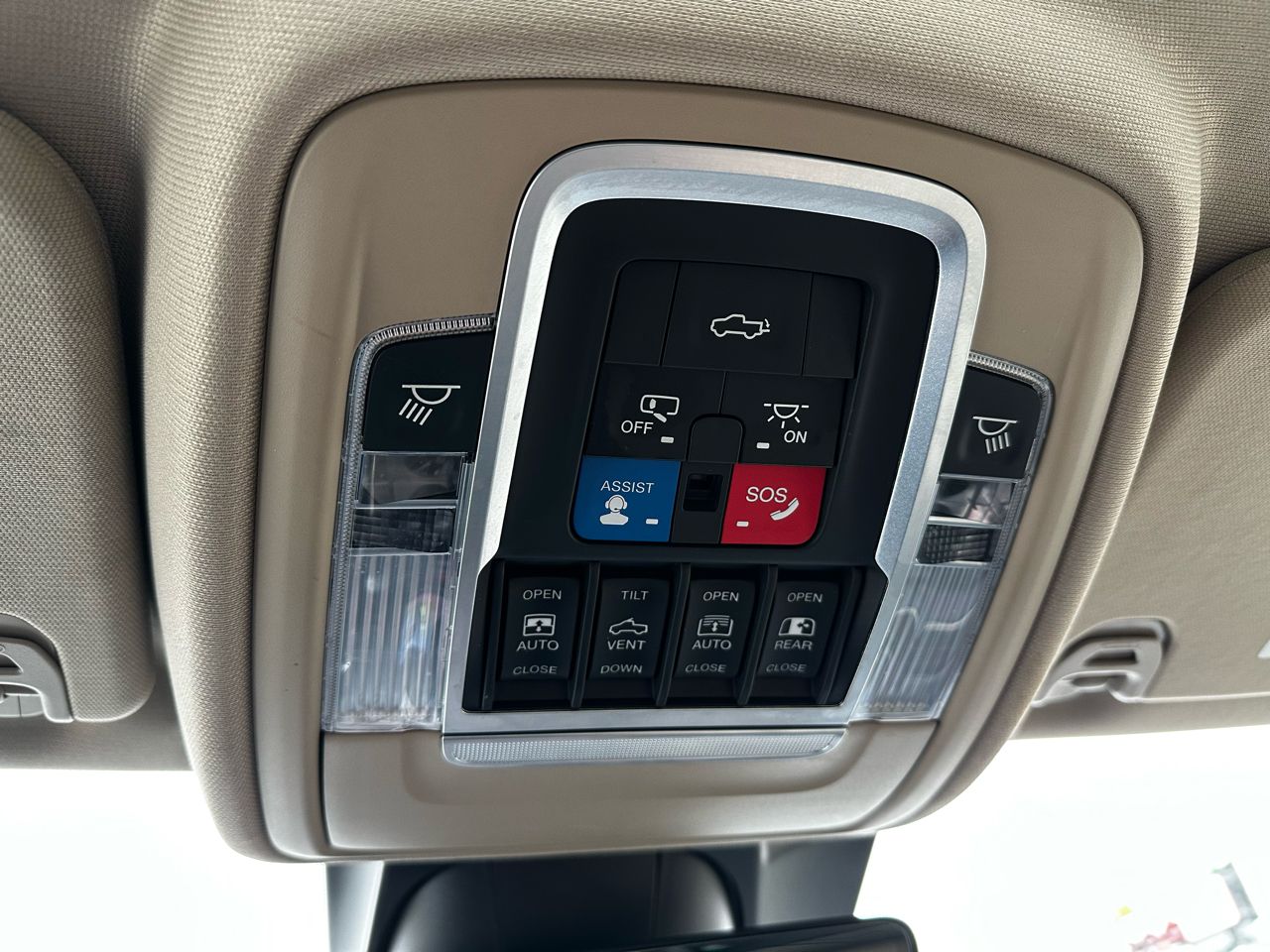 RAM 1500 Limited Crew Cab SWB 4WD 2019