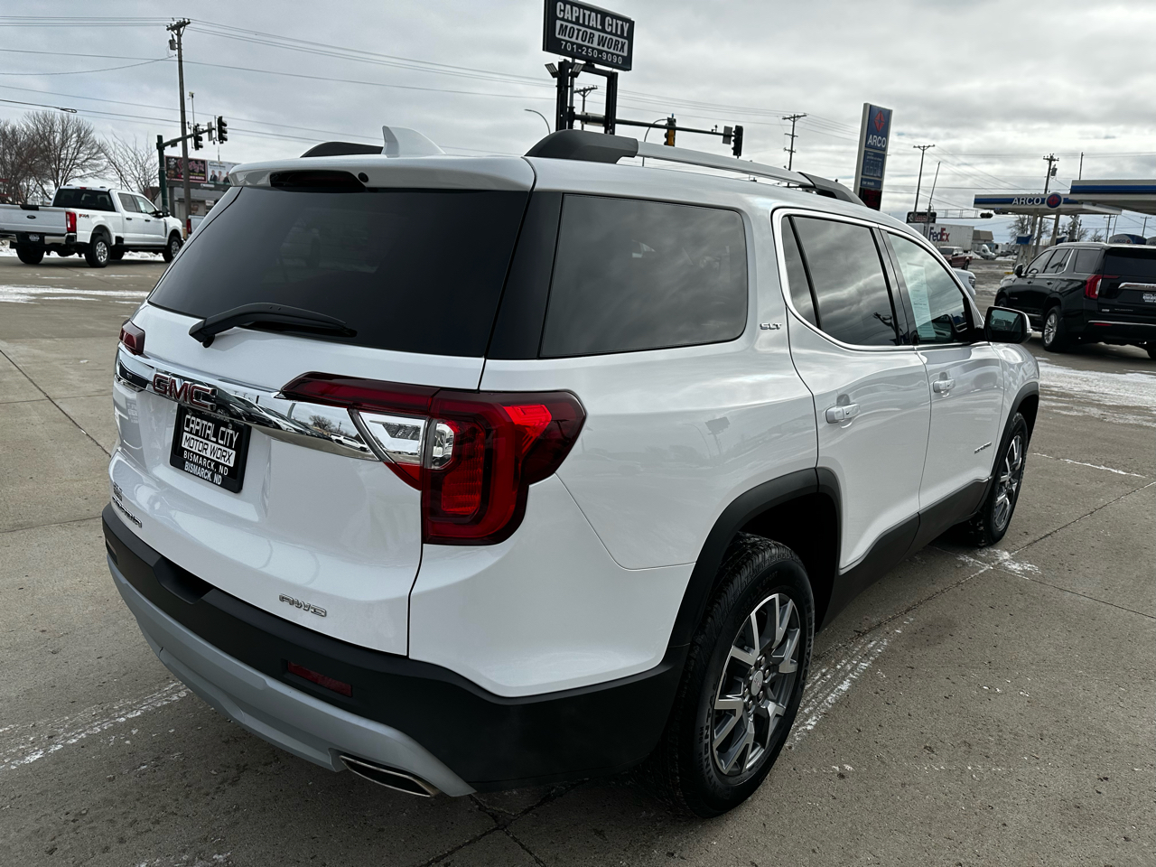 GMC Acadia SLT AWD 2023