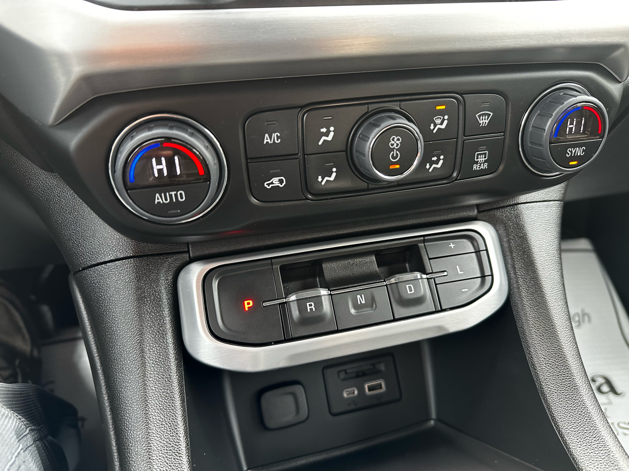 GMC Acadia SLT AWD 2023