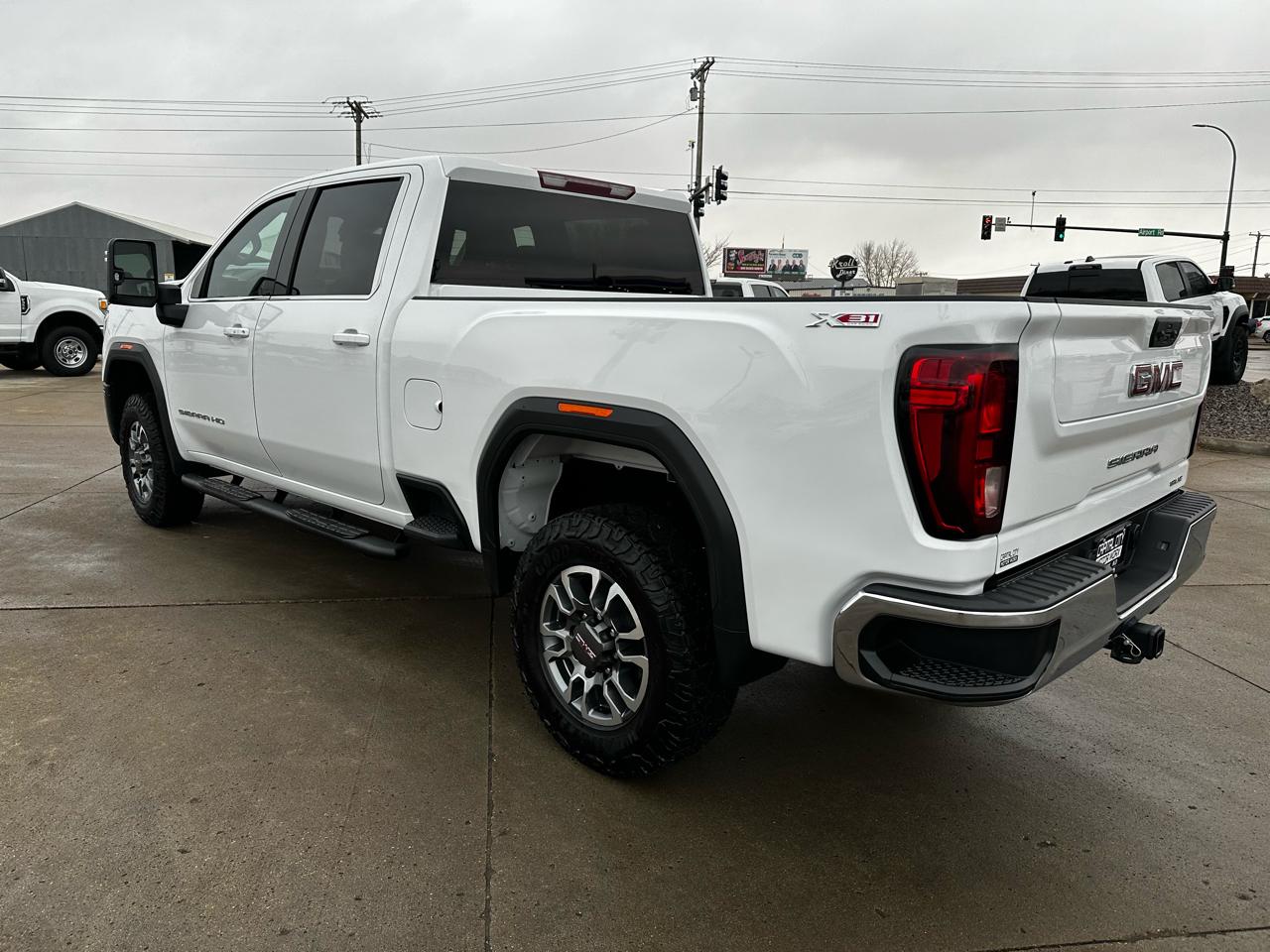 GMC Sierra 2500HD SLE Crew Cab 4WD 2024