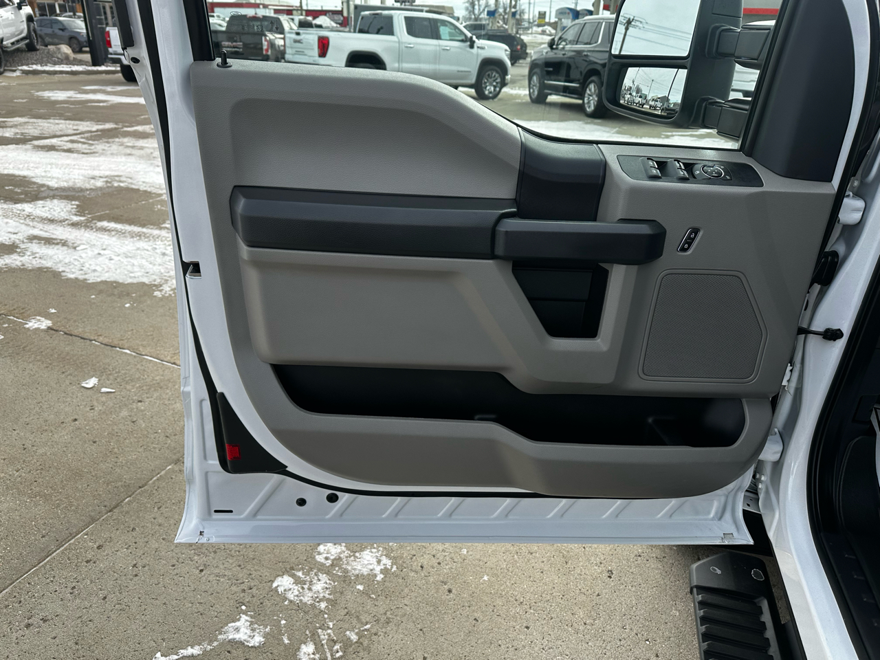 Ford F-350 SD XL SuperCab 4WD 2022