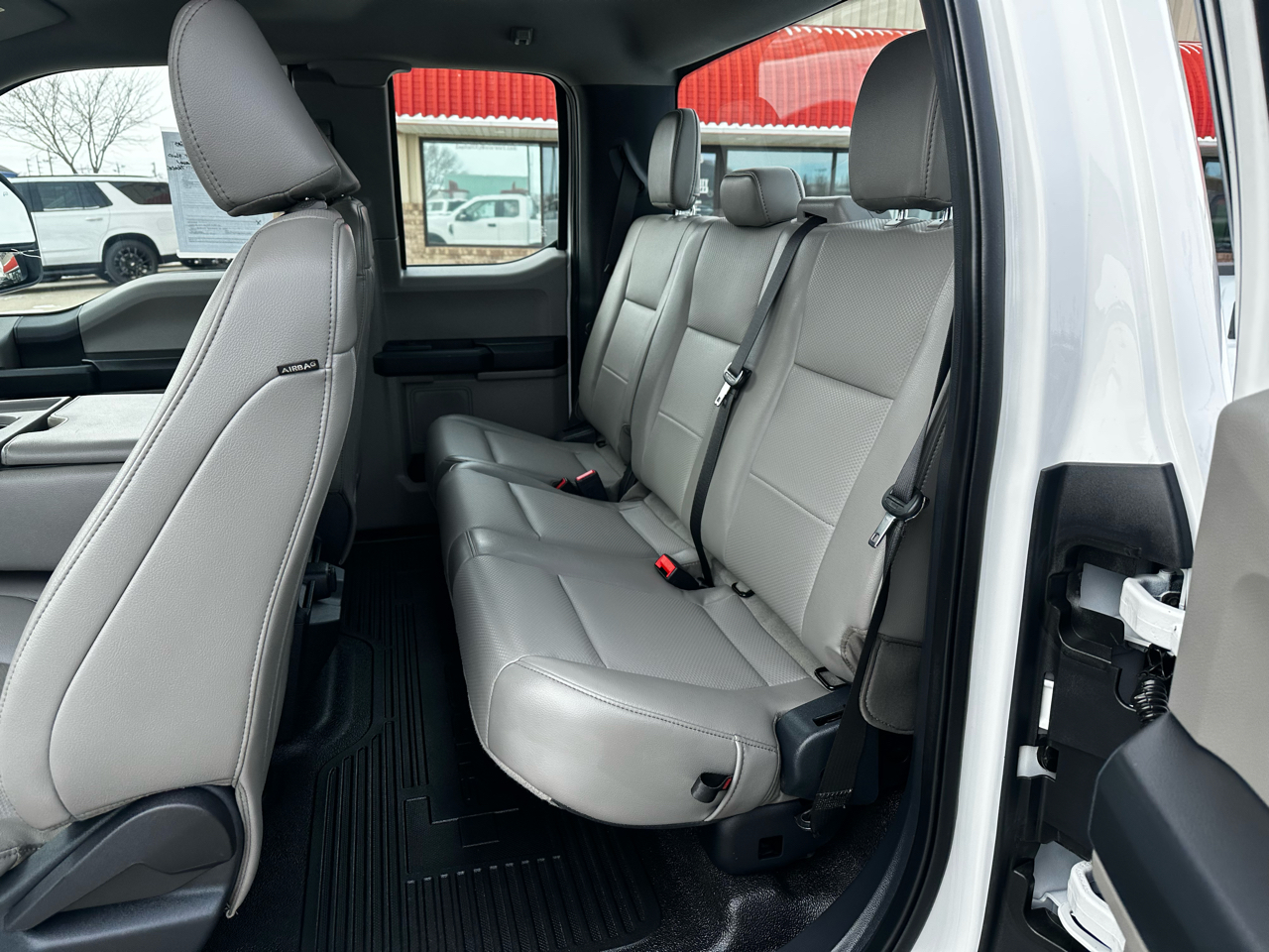 Ford F-350 SD XL SuperCab 4WD 2022