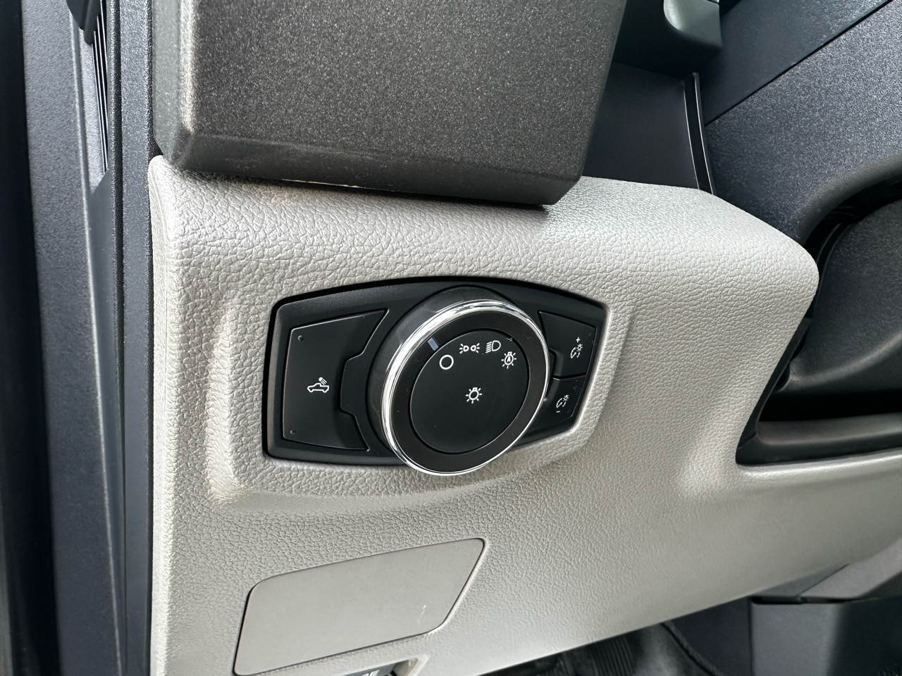 Ford F-350 SD XL SuperCab 4WD 2022