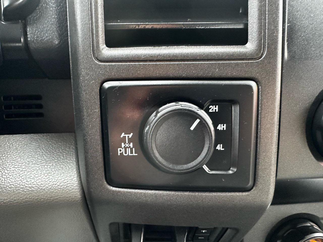 Ford F-350 SD XL SuperCab 4WD 2022