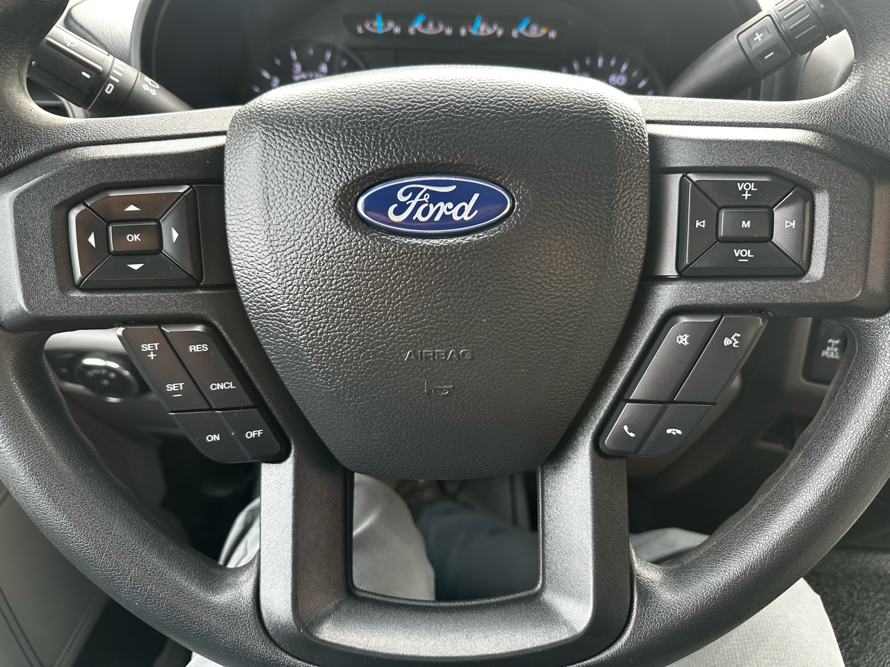 Ford F-350 SD XL SuperCab 4WD 2022