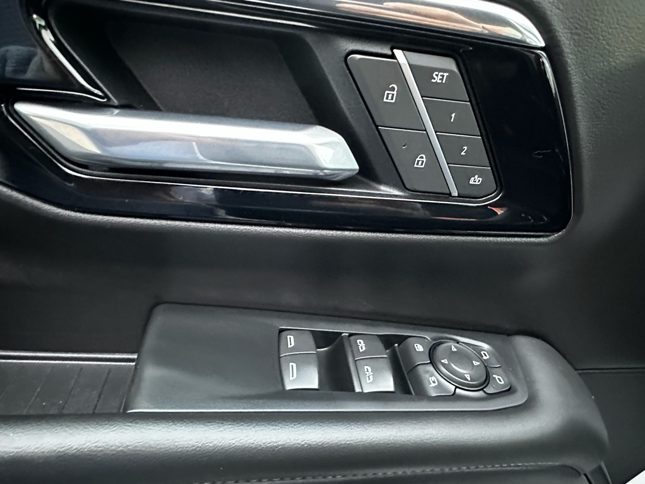 Chevrolet Suburban LT2 1500 4WD 2025