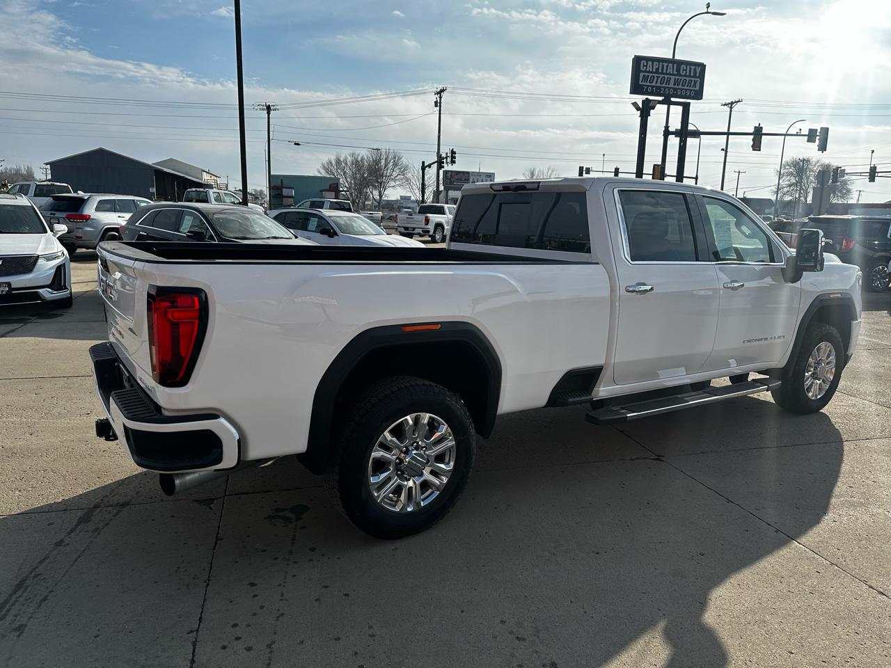 GMC Sierra 3500HD Denali Crew Cab Long Box 4WD 2023