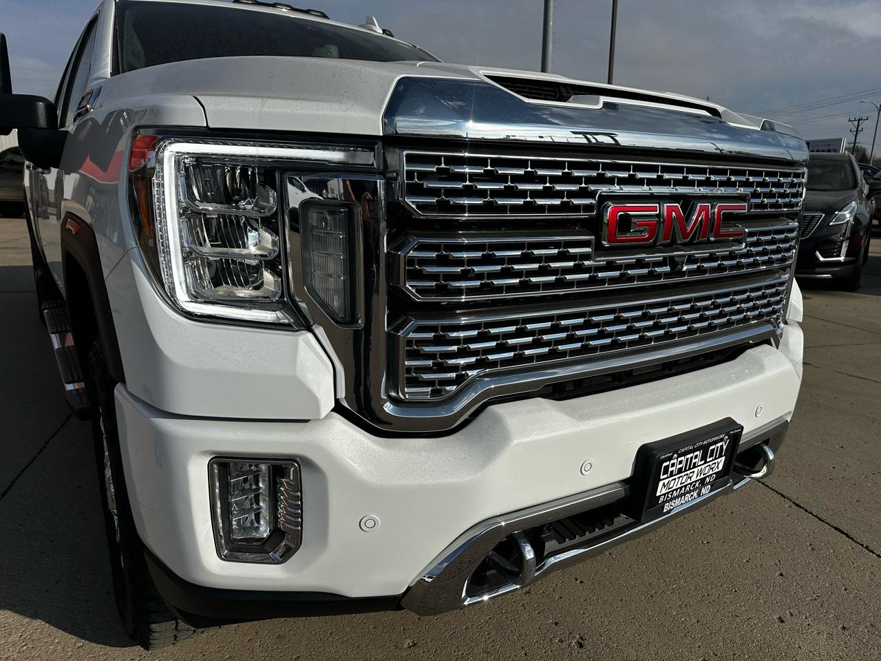 GMC Sierra 3500HD Denali Crew Cab Long Box 4WD 2023