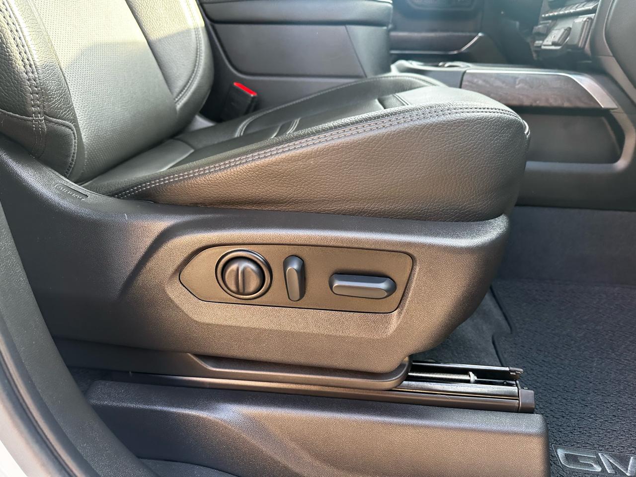 GMC Sierra 3500HD Denali Crew Cab Long Box 4WD 2023