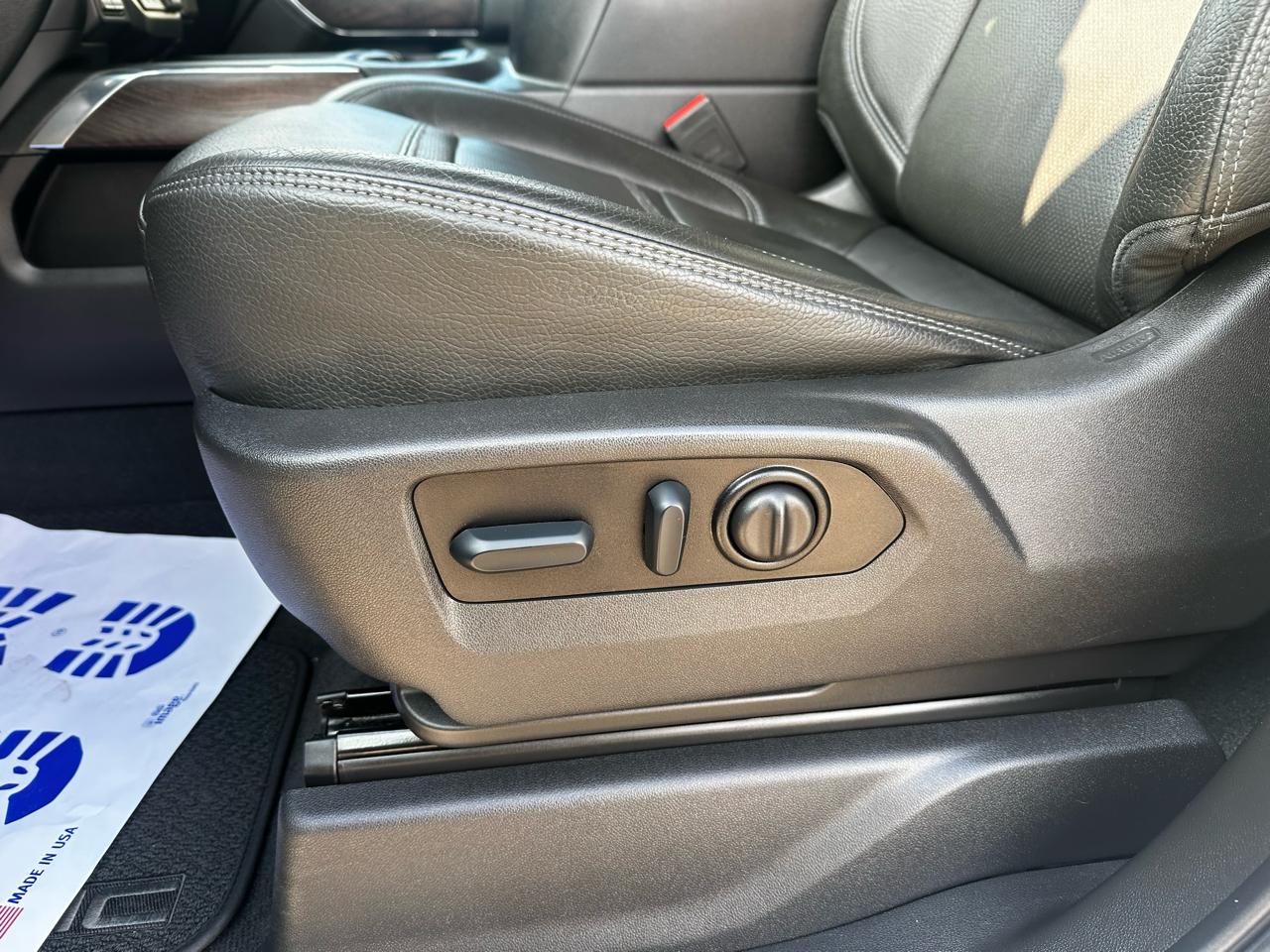 GMC Sierra 3500HD Denali Crew Cab Long Box 4WD 2023