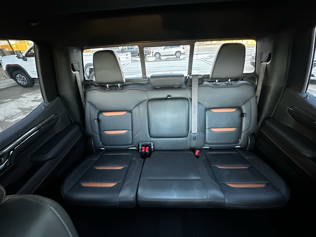 GMC Sierra 1500 AT4 Crew Cab 4WD 2023