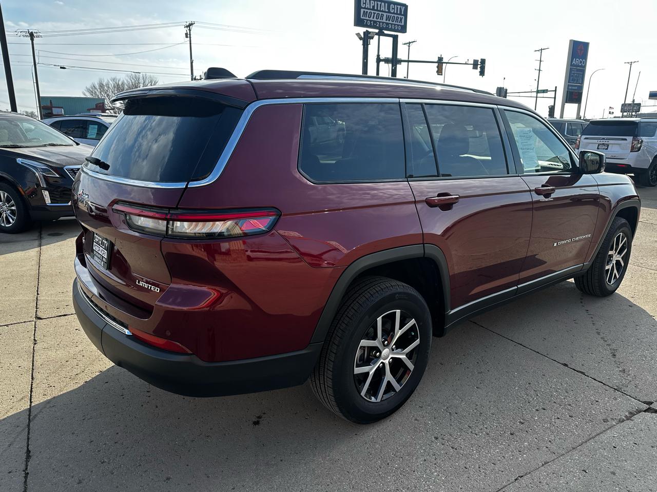 Jeep Grand Cherokee L Limited 4WD 2023