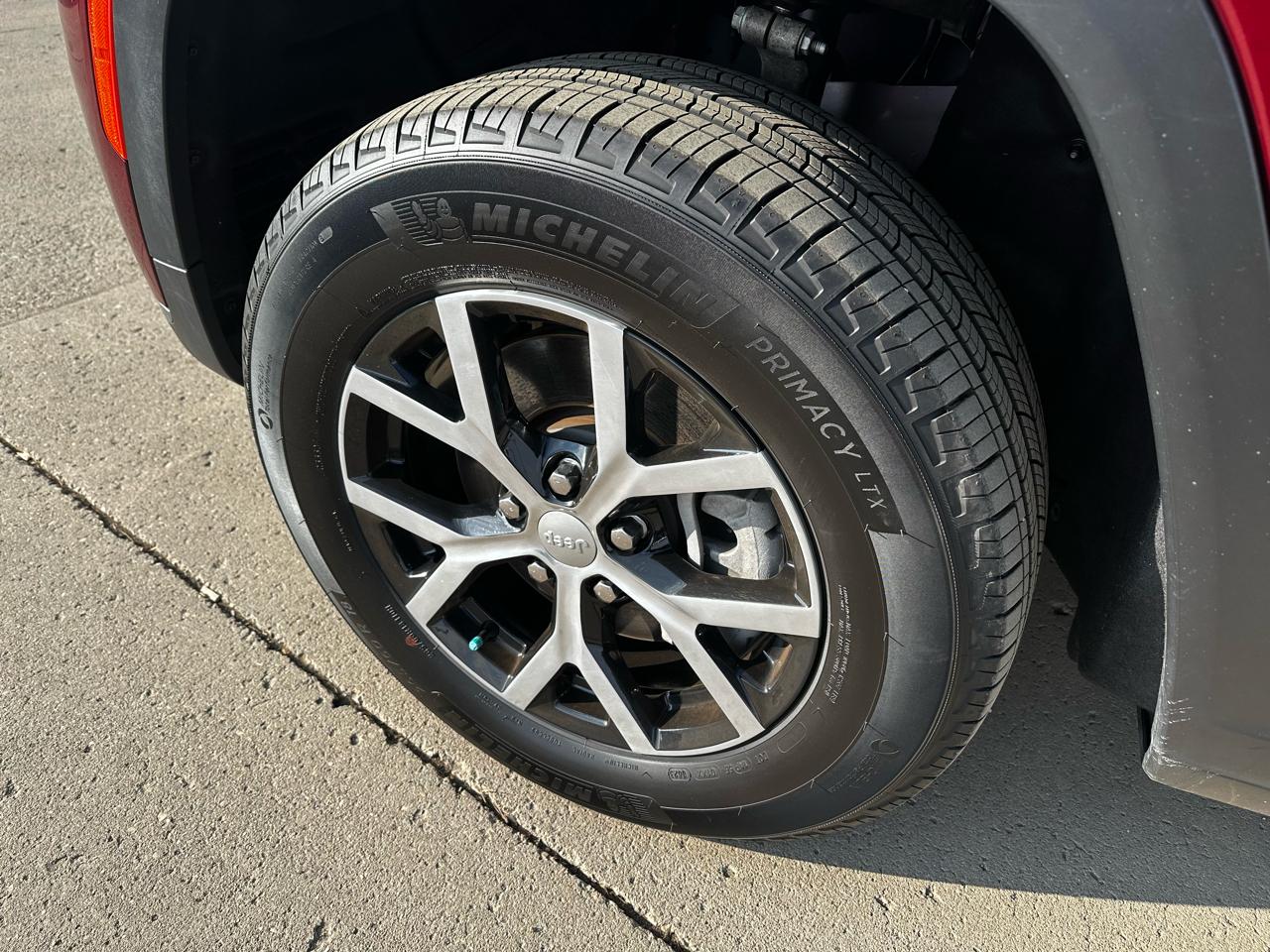 Jeep Grand Cherokee L Limited 4WD 2023