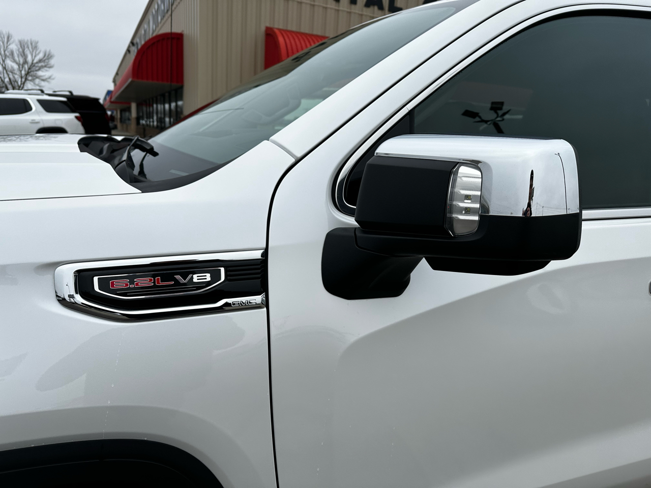 GMC Sierra 1500 Denali Crew Cab Short Box 4WD 2023