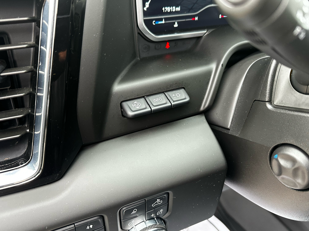 GMC Sierra 1500 Denali Crew Cab Short Box 4WD 2023