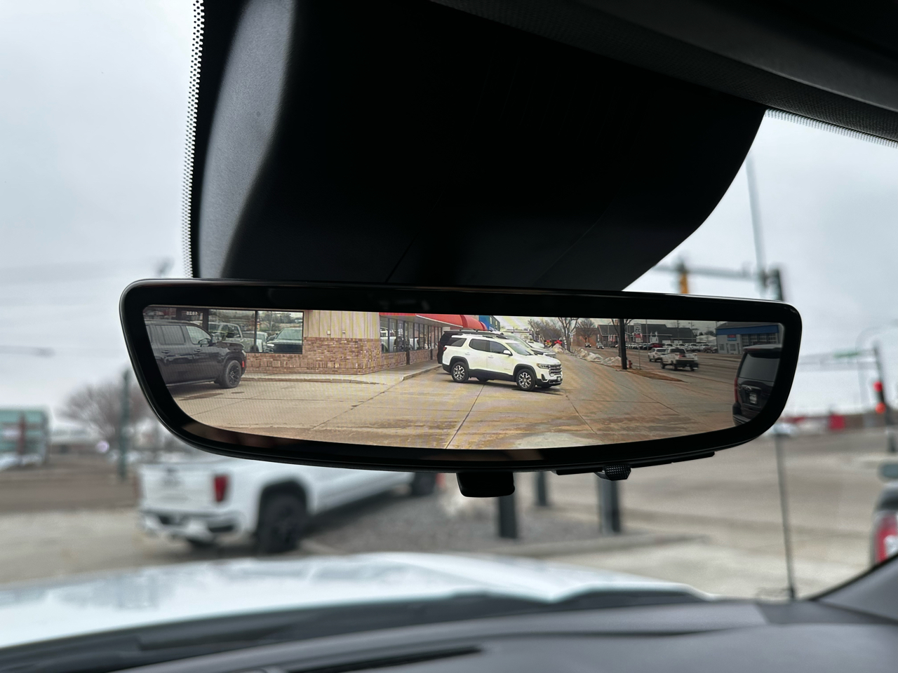 GMC Sierra 1500 Denali Crew Cab Short Box 4WD 2023