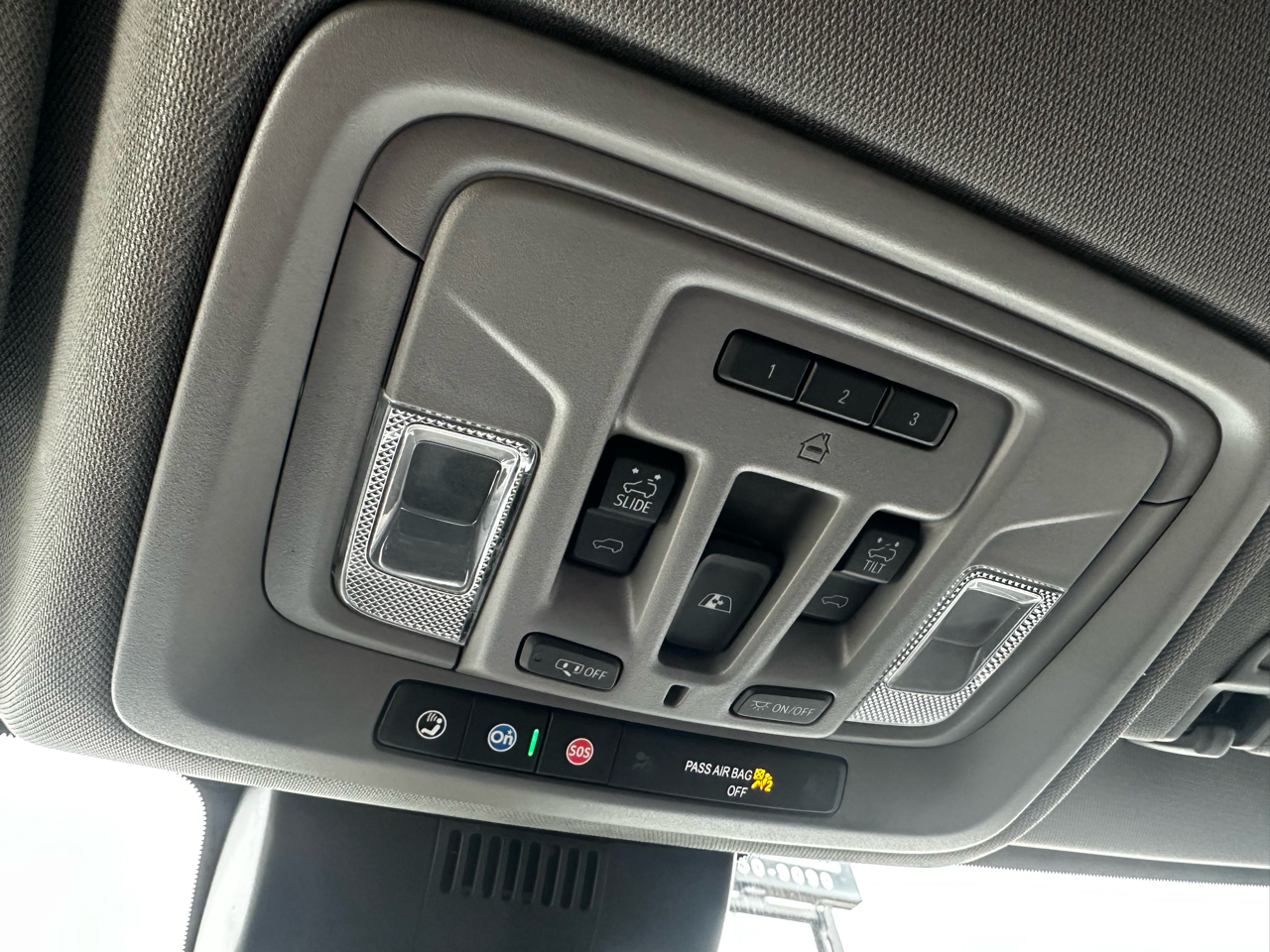 GMC Sierra 1500 Denali Crew Cab Short Box 4WD 2023