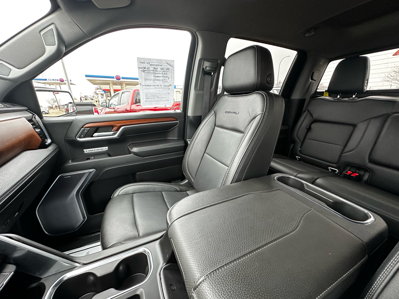 GMC Sierra 1500 Denali Crew Cab Short Box 4WD 2023