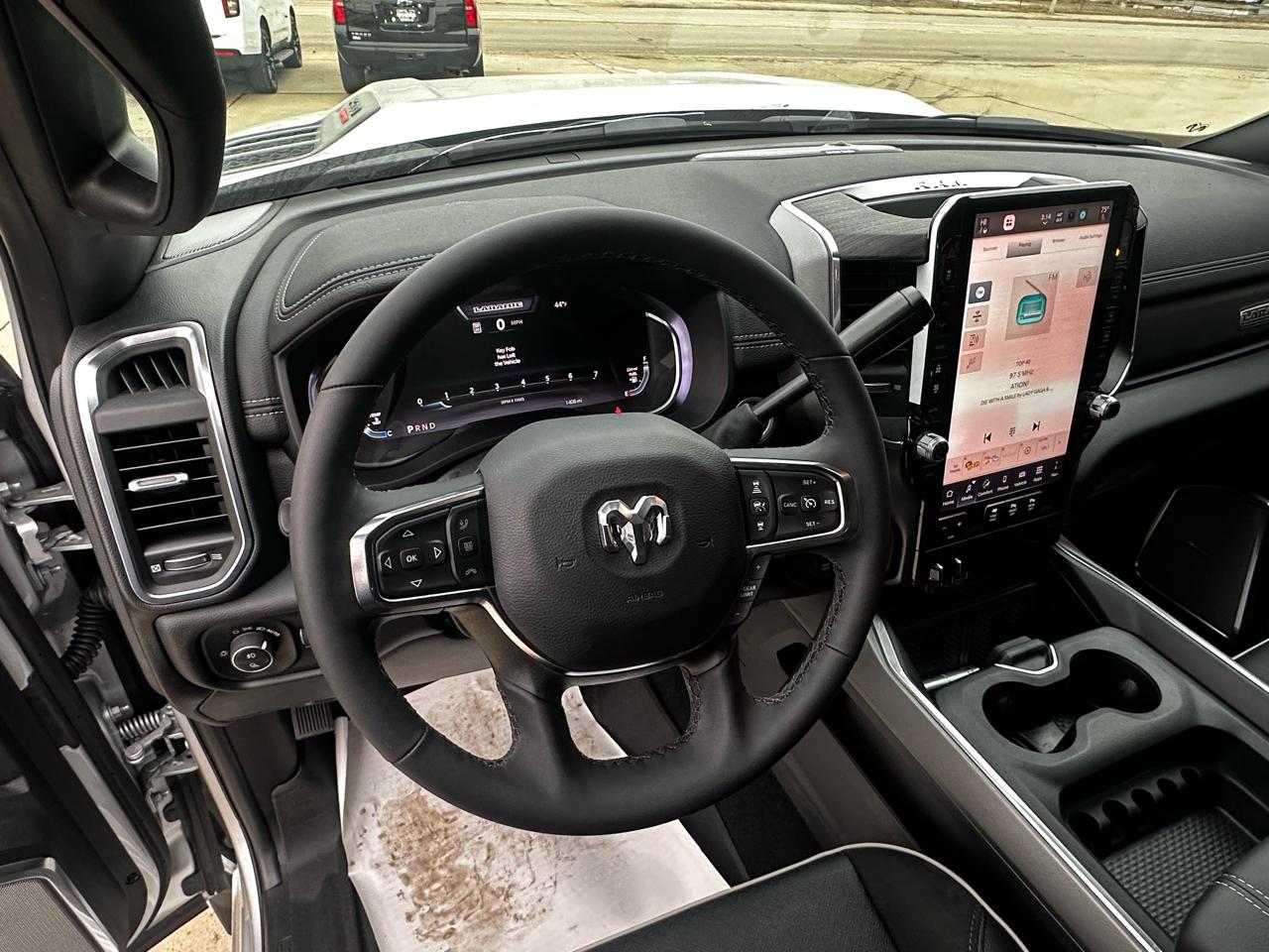 RAM 2500 Laramie Crew Cab SWB 4WD 2026