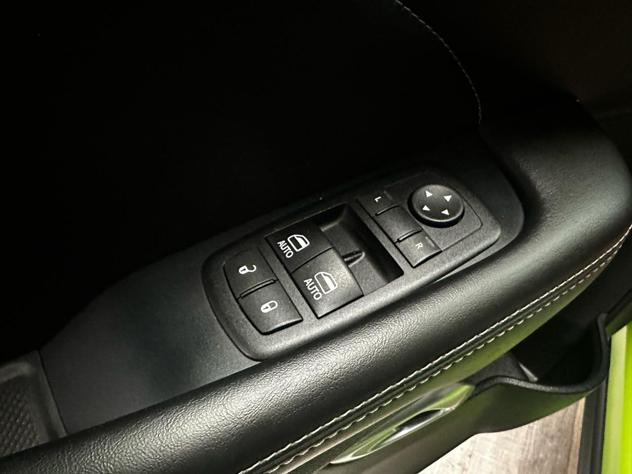 Dodge Challenger R/T Plus 2015