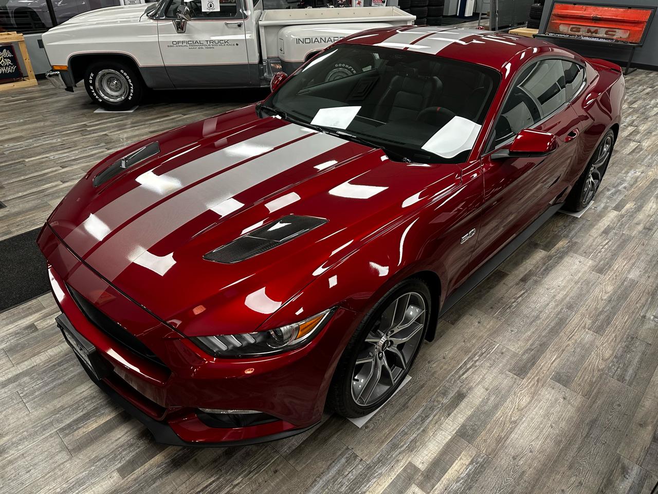 Ford Mustang GT Premium Coupe 2017