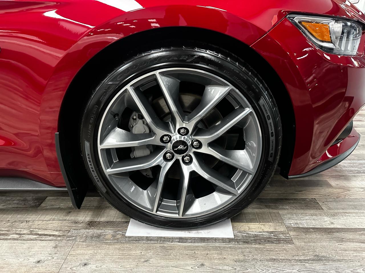 Ford Mustang GT Premium Coupe 2017