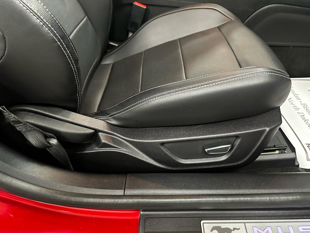 Ford Mustang GT Premium Coupe 2017