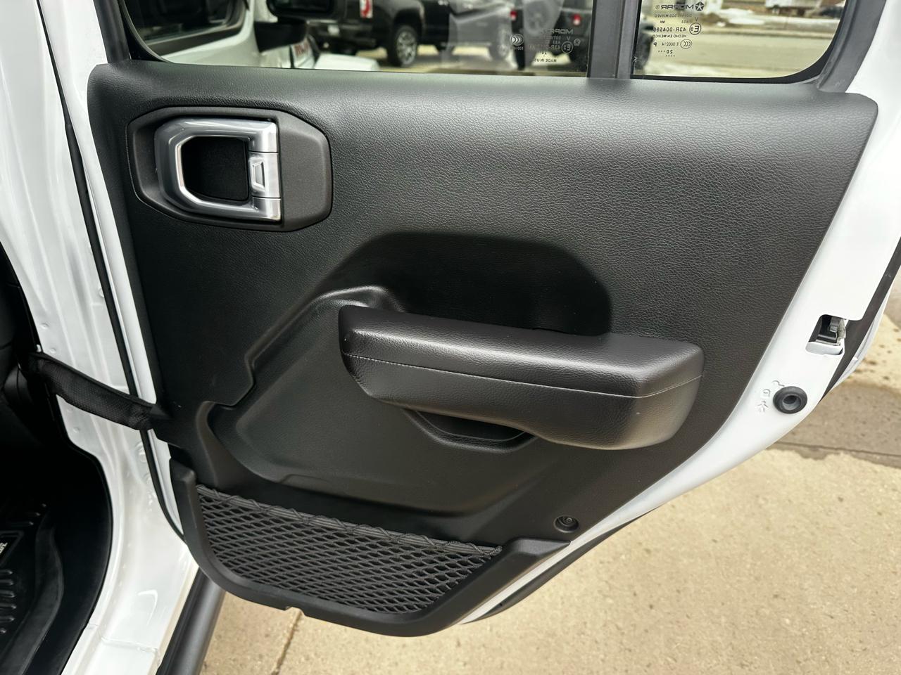 Jeep Gladiator Mojave 2021